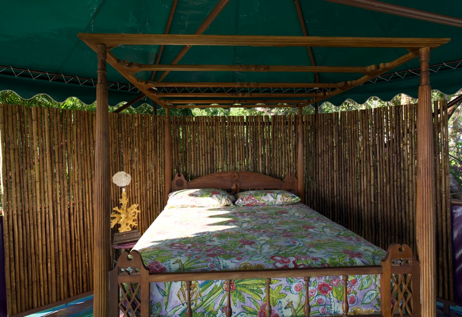 Eco cottage bed